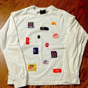 Like New Nike long-sleeved white T-shirt w/ tags size small